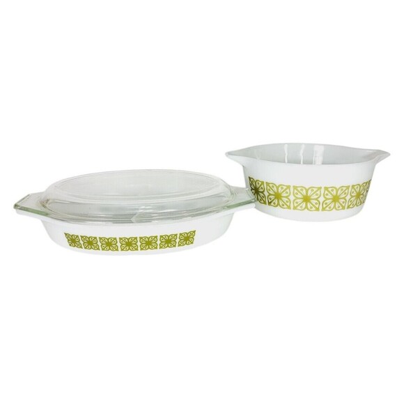 Vintage 60s Pyrex Verde Square Covered Divided Dish & Casserole Dish Set - Picture 2 of 16